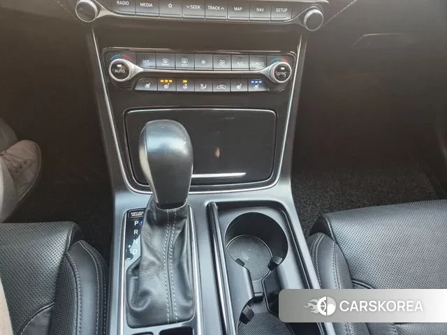 Hyundai Grandeur IG id 2357230 из Кореи 18