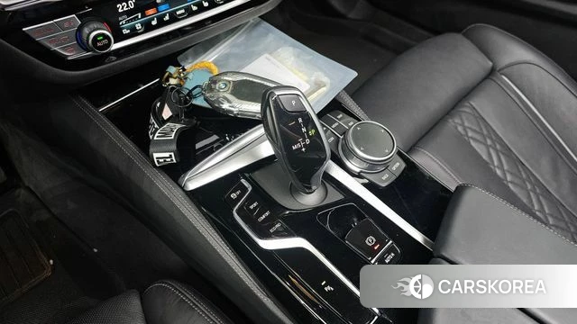 BMW 5 Series (G30) id 4864130 из Кореи 30