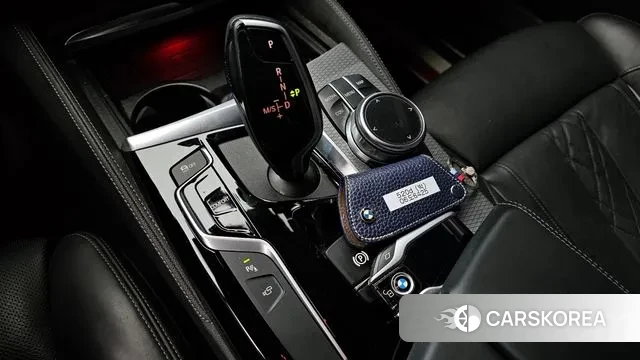 BMW 5 Series (G30) id 3439642 из Кореи 19