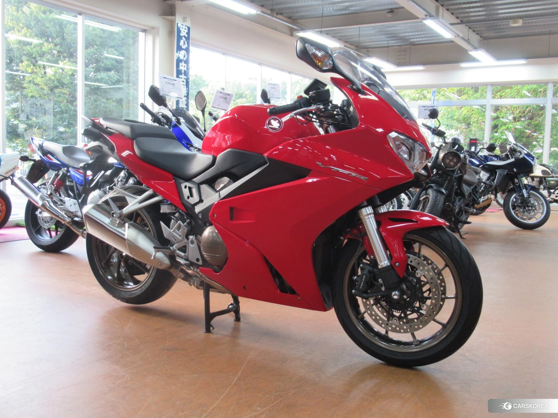 Проданный Honda VFR800F id 4352684 из Японии, фото 12