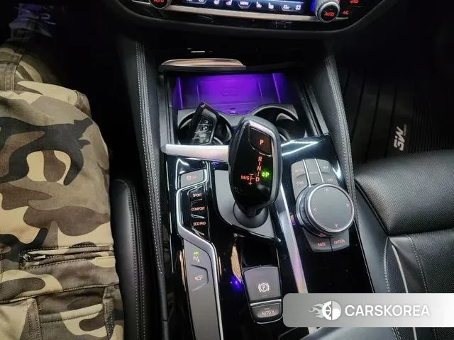 BMW 5 Series (G30) id 3444611 из Кореи 9