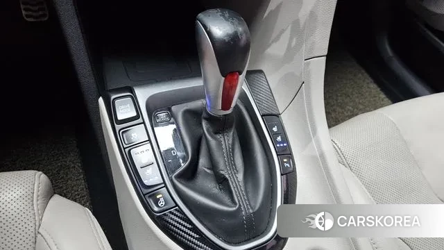 Hyundai Veloster (JS) id 2971528 из Кореи 19