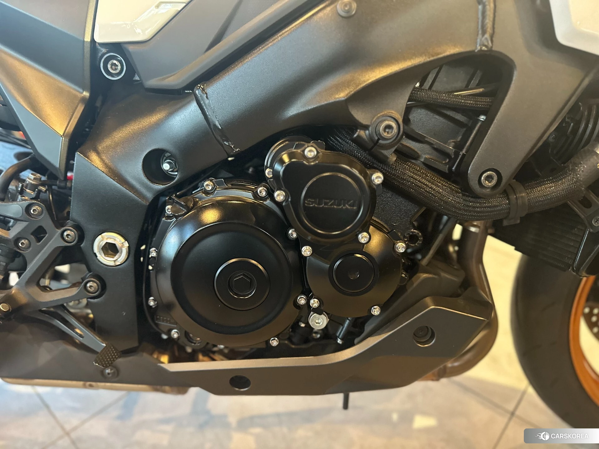 Suzuki GSX-S1000S Katana id 4347727 из Японии 9