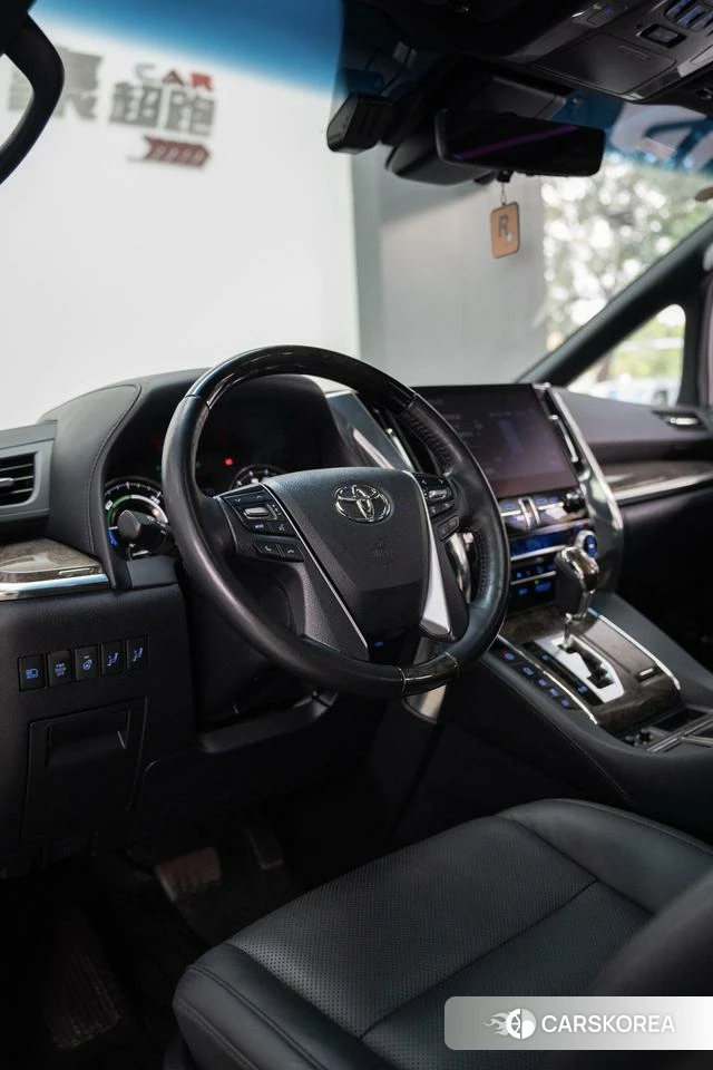 Toyota Elfa id 4335987 из Китая 18