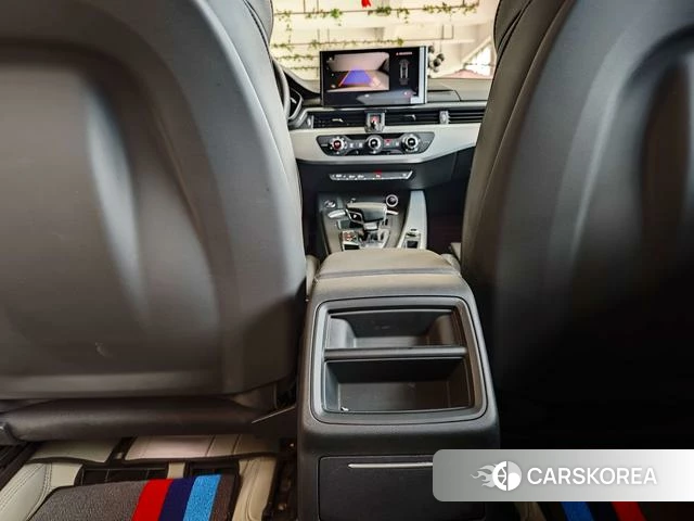 Audi A4L id 4348939 из Китая 26