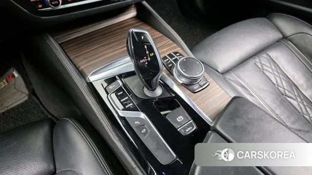 BMW 5 Series (G30) id 3754725 из Кореи 19