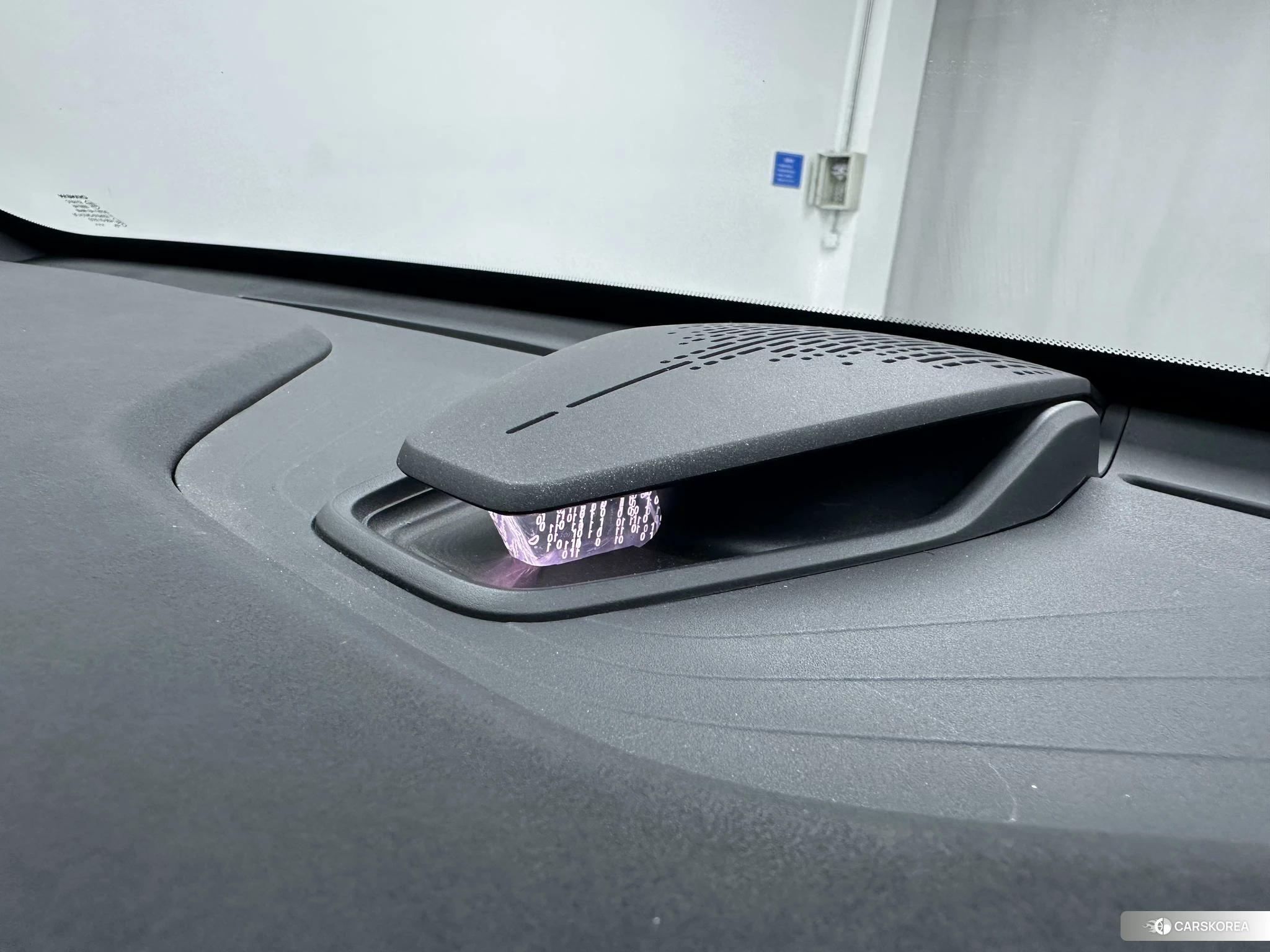 Chang'an UNI-Z PHEV id 4420810 из Китая 24