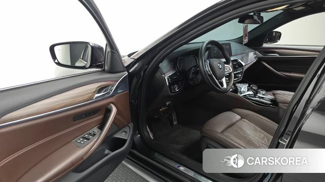 BMW 5 Series (G30) id 4345832 из Кореи 34