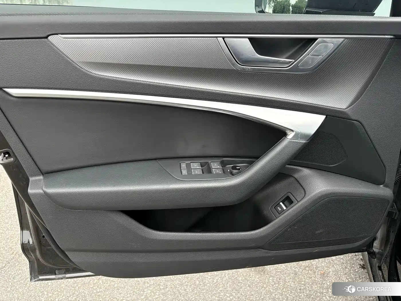 Audi A6L id 4565246 из Китая 24