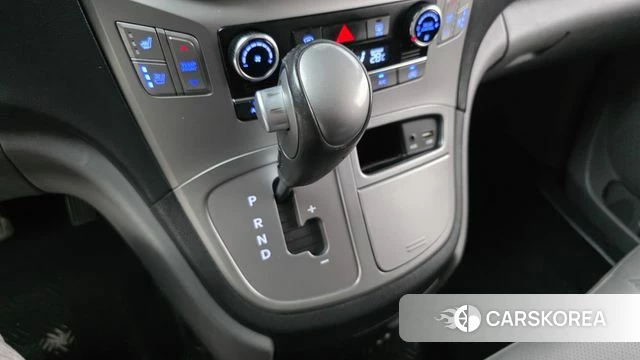 Hyundai The New Grand Starex id 4536358 из Кореи 19