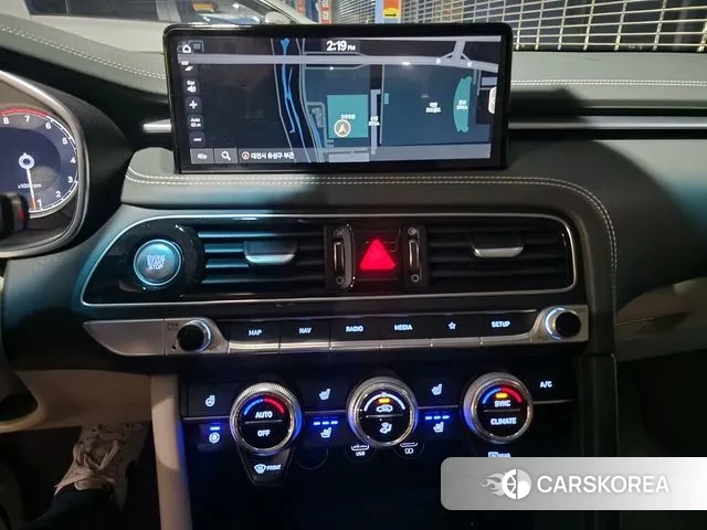 Genesis The New G70 id 3705840 из Кореи 12