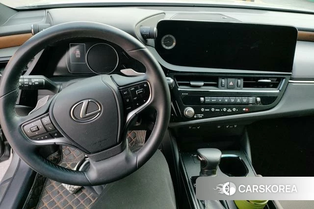 Lexus ES id 4314606 из Китая 16