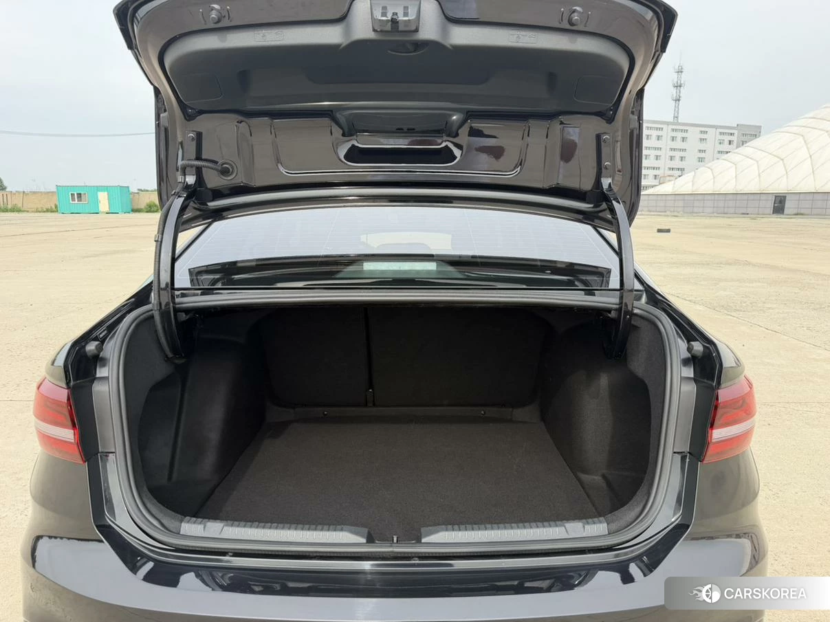 Volkswagen Lavida id 4485286 из Китая 17