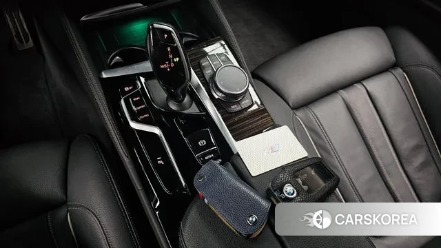 BMW 5 Series (G30) id 2890848 из Кореи 19