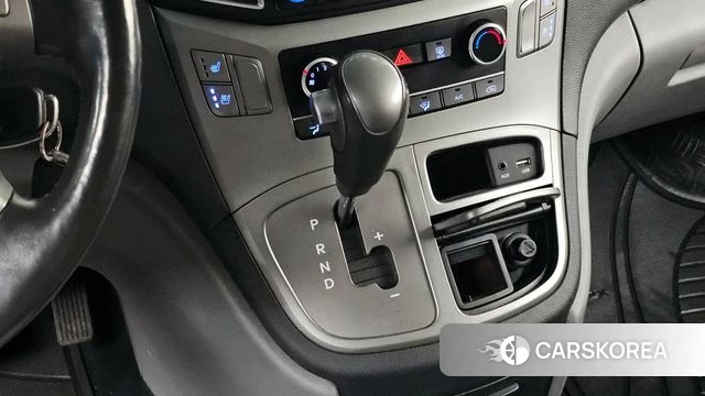 Hyundai The New Grand Starex id 4356904 из Кореи 29