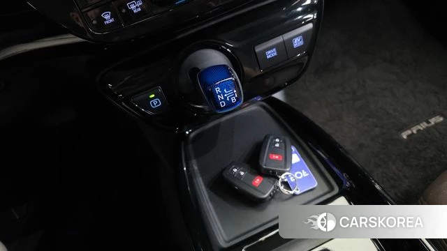 Toyota Prius 4th Generation id 4759763 из Кореи 29