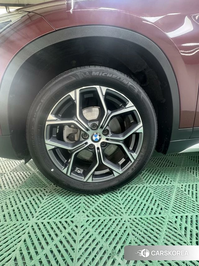 BMW X1 id 4277042 из Китая 25