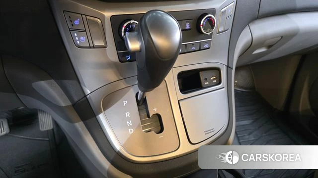 Hyundai The New Grand Starex id 4943317 из Кореи 19