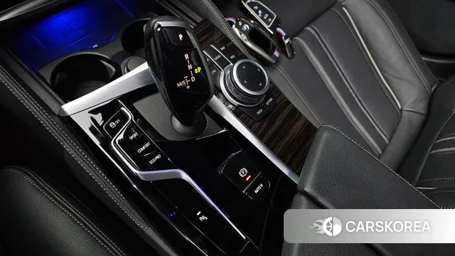 BMW 5 Series (G30) id 3615530 из Кореи 19