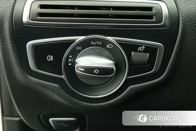 Mercedes-Benz Class C id 4306995 из Китая 23