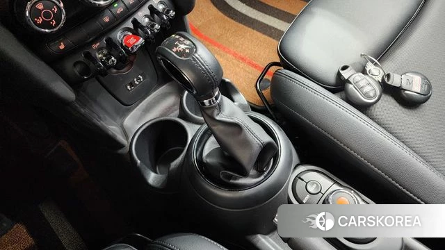 Mini Cooper D id 4776519 из Кореи 29