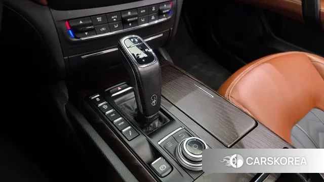 Maserati Ghibli id 3552316 из Кореи 19