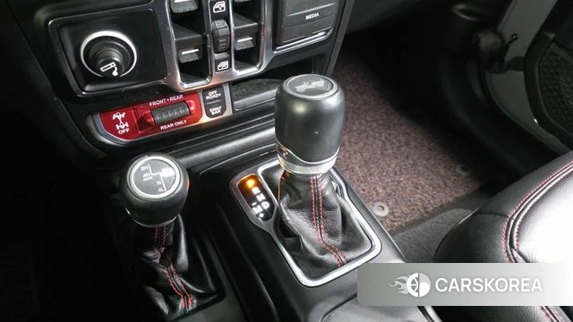 Jeep Wrangler (JL) id 3934793 из Кореи 19