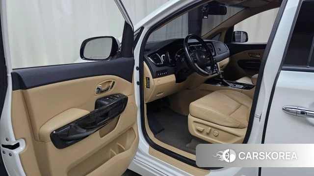 Kia The New Carnival id 4651853 из Кореи 29