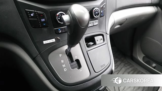 Hyundai The New Grand Starex id 4667449 из Кореи 29