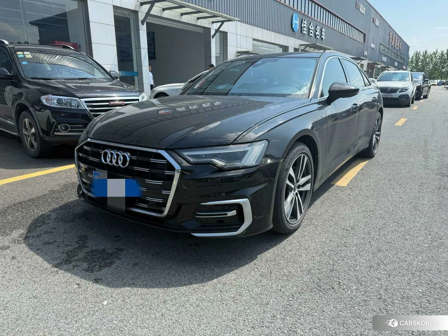 Audi A6L id 4406047 из Китая 9