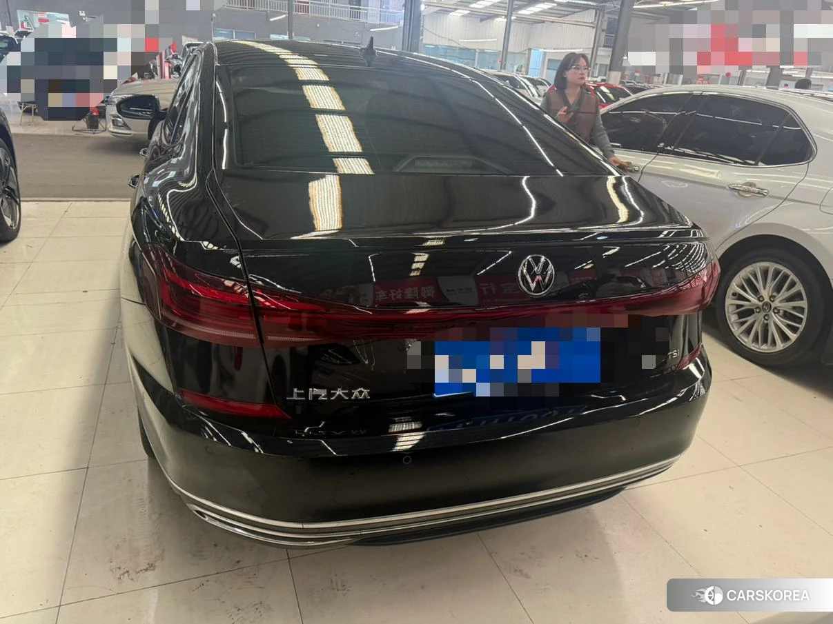 Volkswagen Passat id 4473640 из Китая 9