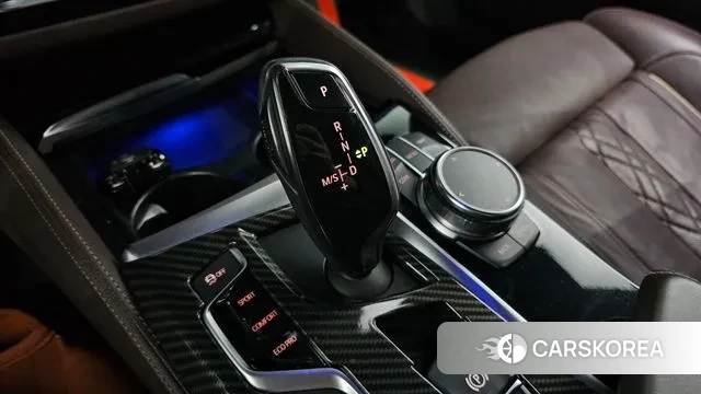 BMW 5 Series (G30) id 3728643 из Кореи 19