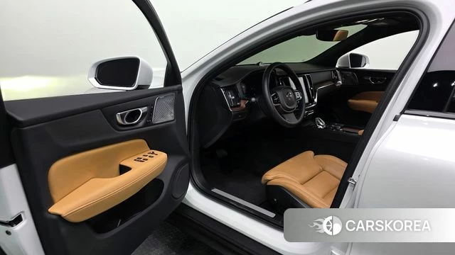 Volvo V60 Cross-Country 2nd Generation id 4408597 из Кореи 35