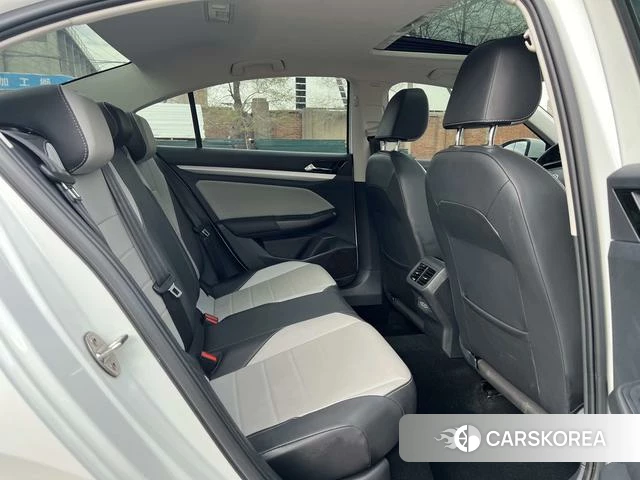 Volkswagen Bora id 4263239 из Китая 27