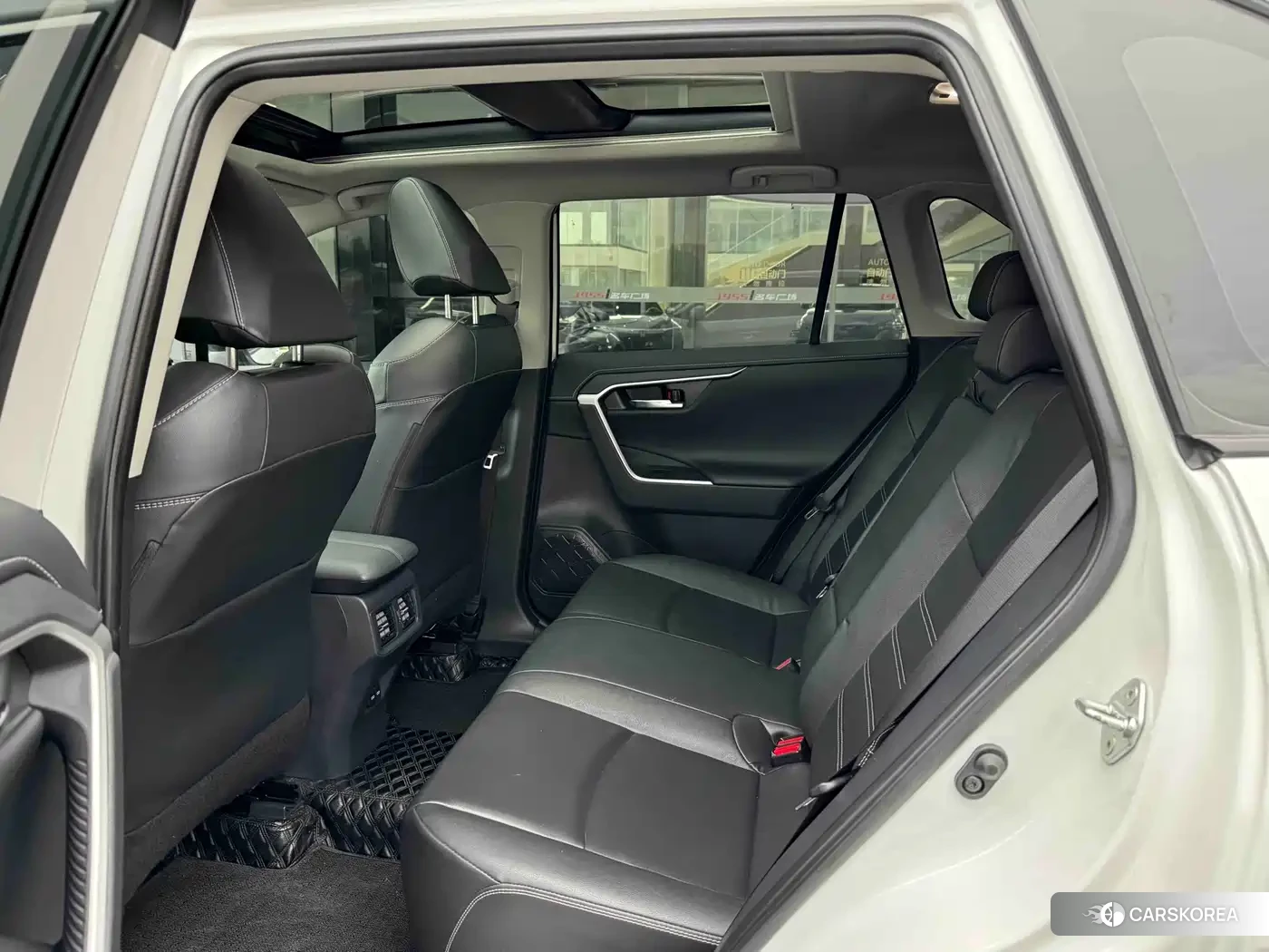 Toyota RAV4 id 4622513 из Китая 9