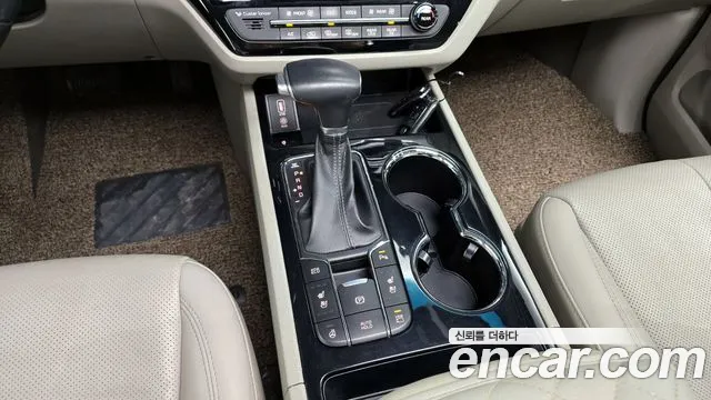 Kia The New Carnival id 2460965 из Кореи 19