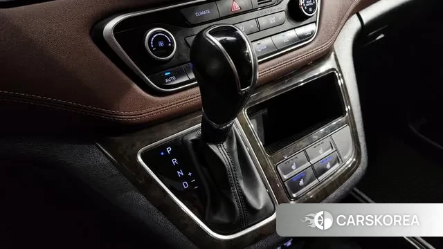 Hyundai The New Grand Starex id 2995460 из Кореи 19