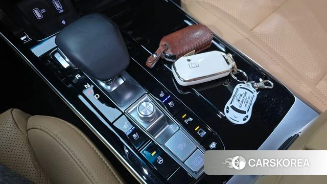 Kia K7 Premier Hybrid id 4586966 из Кореи 29