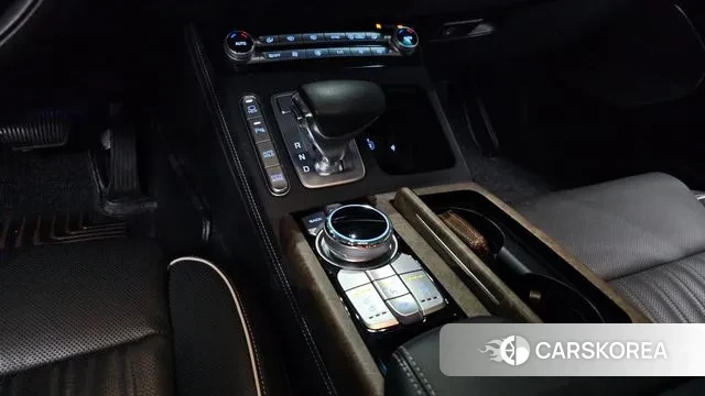 Genesis G90 id 3753403 из Кореи 19