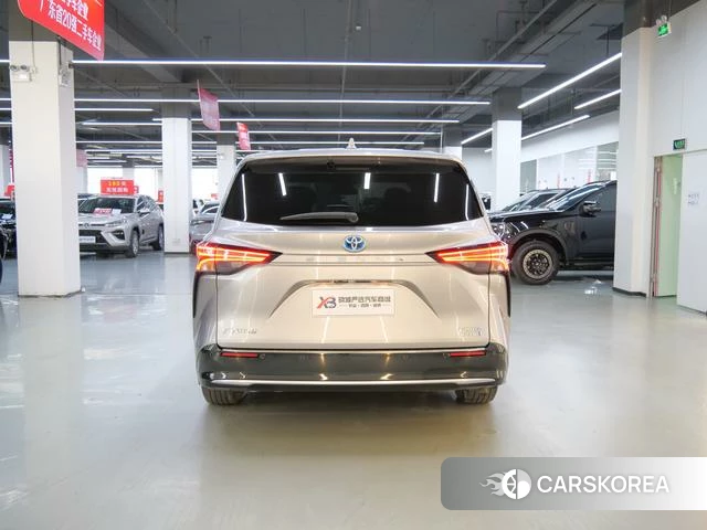 Toyota Saina id 4290601 из Китая 18