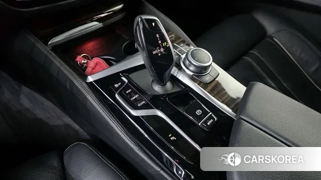 BMW 5 Series (G30) id 3740673 из Кореи 19