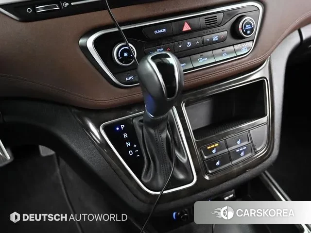 Hyundai The New Grand Starex id 3380708 из Кореи 19