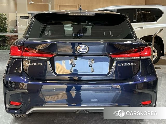 Lexus CT id 4213447 из Китая 18