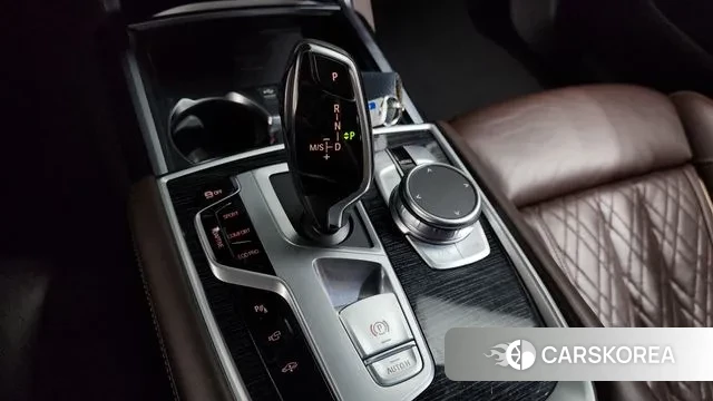 BMW 7 Series (G11) id 3747449 из Кореи 19