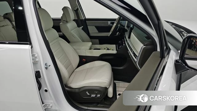 Hyundai Santa Fe (MX5) id 4879723 из Кореи 31