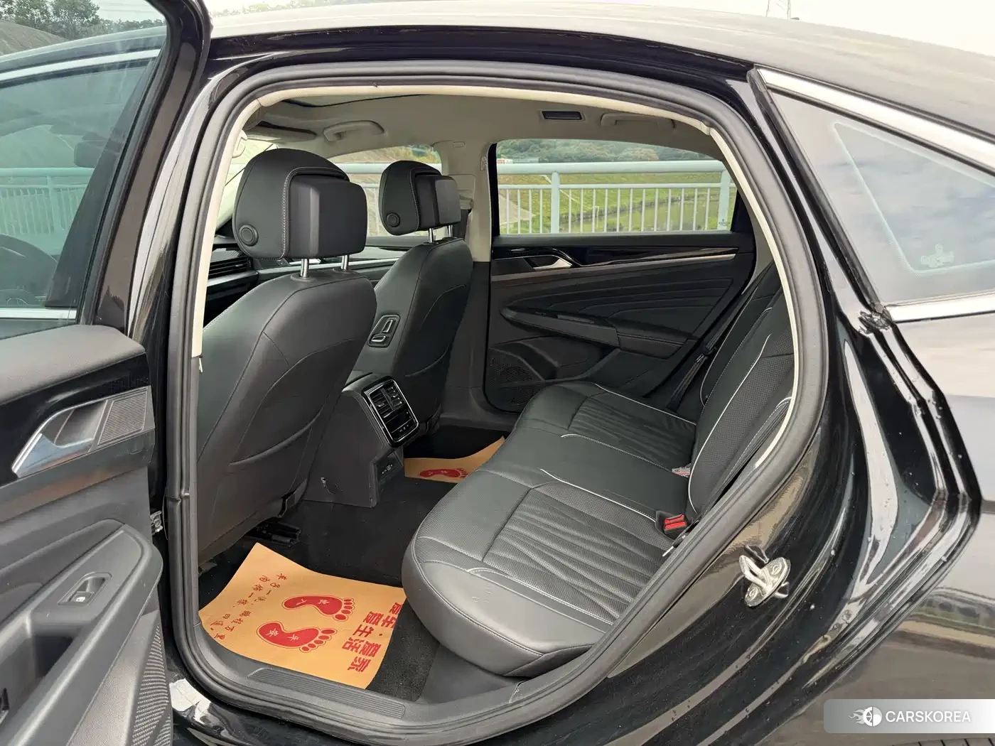 Volkswagen Passat id 4686210 из Китая 10