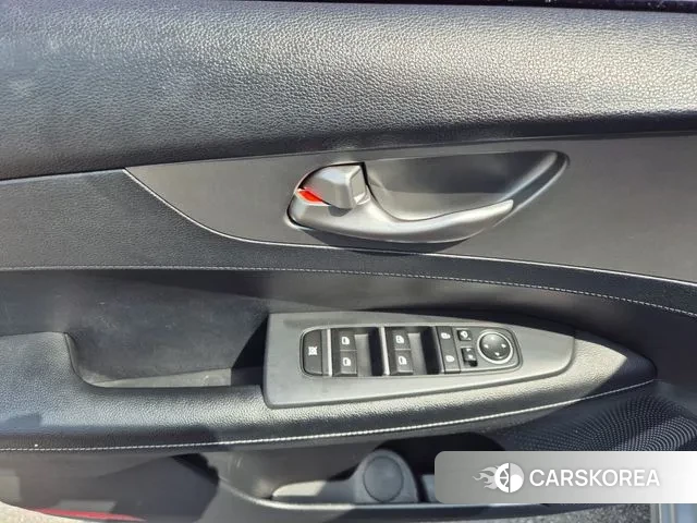 Kia Come New K3 id 3018941 из Кореи 17