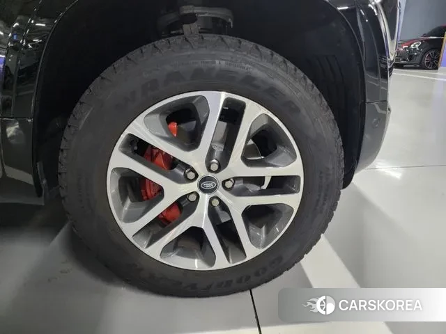 Land Rover Defender (L663) id 3256439 из Кореи 18