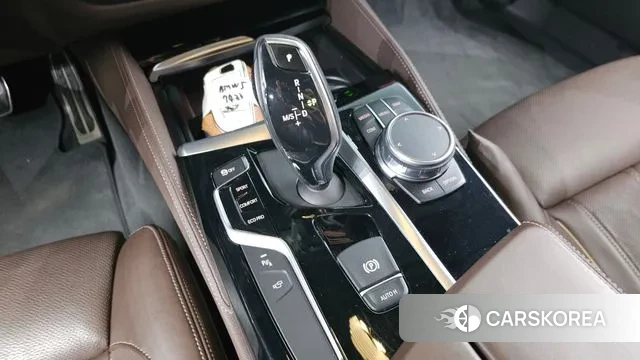 BMW 5 Series (G30) id 3259443 из Кореи 19