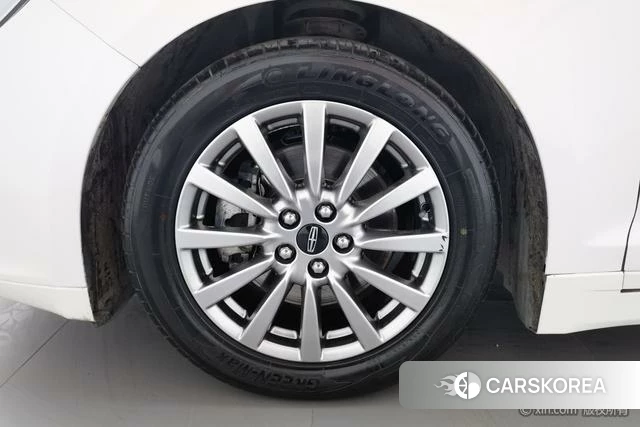 Lincoln MKZ id 4211514 из Китая 23